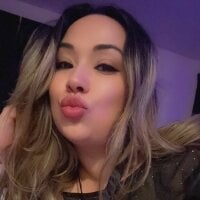 Phòng Chat Ngoại tuyến AlyssaWet69