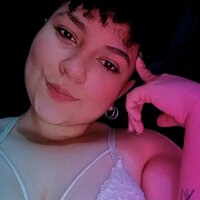 Curly_cam_queen