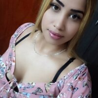 Camibabylove's Offline Chat Room