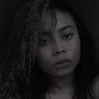 shandell_brown's Offline Chat Room