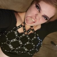 ScorpioNyx808's Offline Chat Room