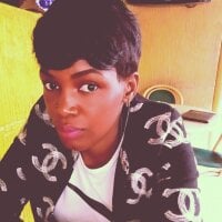 Chocolatemonalisaxxx's Offline Chat Room