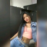 lysa_thaylorn Offline chat-huone