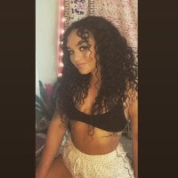 sophiegetsdesperate's Offline Chat Room