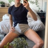 YashzaeLive Webcam