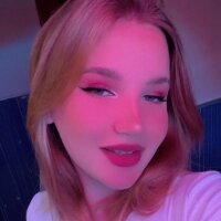 Horevichka fully nude on webcam for live porn video chat