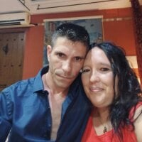 parejade225's Offline Chat Room