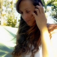 Sweet-Alice- Adlı Modelin Çevrimdışı Sohbet Odası
