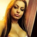 Annedollpissy Adlı Modelin Çevrimdışı Sohbet Odası