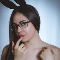 AngelinaFox's Offline Chat Room