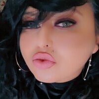 AvaMiller22's Offline Chat Room