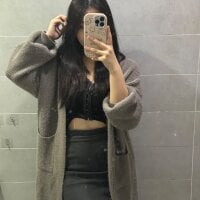Winnie-01 webcam model