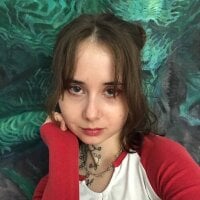 MaeBiddy's Offline Chat Room
