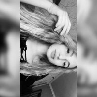 DariaaWave_ webcam