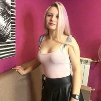 sexyy_unicorn's Offline Chat Room