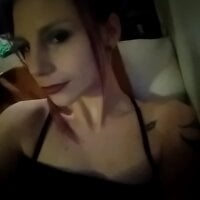 peachesqueen404's Offline Chat Room