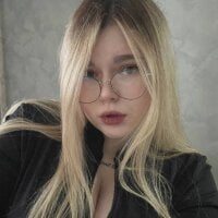 Evelyn_Harmony model avatar