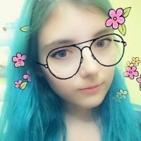 MonicaLittle's Offline Chat Room