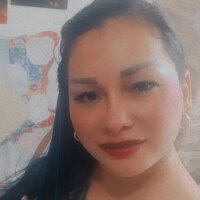 lali_foxx's Offline Chat Room