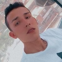 triplejunio's Offline Chat Room