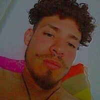 Chichito24's Offline Chat Room