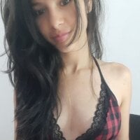 soft_doll_small123 webcam model