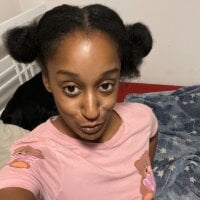 Ouuuyaya webcam model