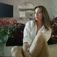 Dinarva_Lais' Offline Chat Room