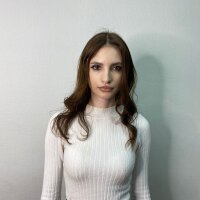 EmiIyyMoore's Offline Chat Room