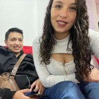 Pokój czatu offline – Emily_colombianCouple