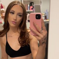 UKBellaXO Cam Model Profile | Stripchat