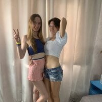 ห้องแชทออฟไลน์ของ MilaLaura