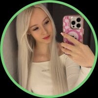 Anadeyaaa webcam model