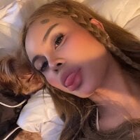 LUUVRRI_21 webcam