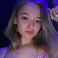 Mia_lil Cam Model: Free Live Sex Show & Chat | Stripchat