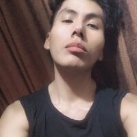 Tonylov_bisex model avatar