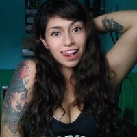 MissArabella_'s Offline Chat Room