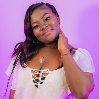 LaiaMitchell's Offline Chat Room