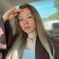 ZlataMillne webcam model