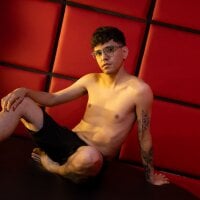 Matteo12_ webcam model