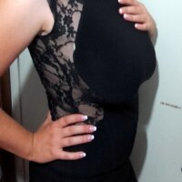 EllieQuinn89's Offline Chat Room