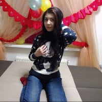 AmiraMoore's Offline Chat Room