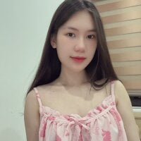 LeQuin-cute webcam model