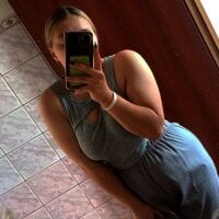 Sweet_Milla_77