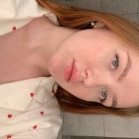 Bloom_on_Skyy's Offline Chat Room