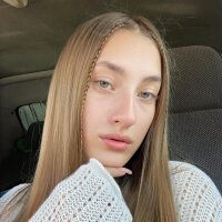 ElvaCheckley's Offline Chat Room