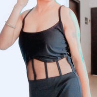 Naughtyy_baby webcam model