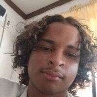 luigi_xhot model avatar