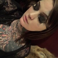 arienette's Offline Chat Room