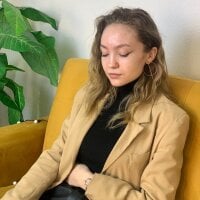 CamillaCarey's Offline Chat Room